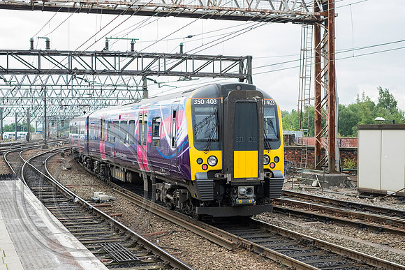 350403 1M93 Manchester Piccadilly 17092015