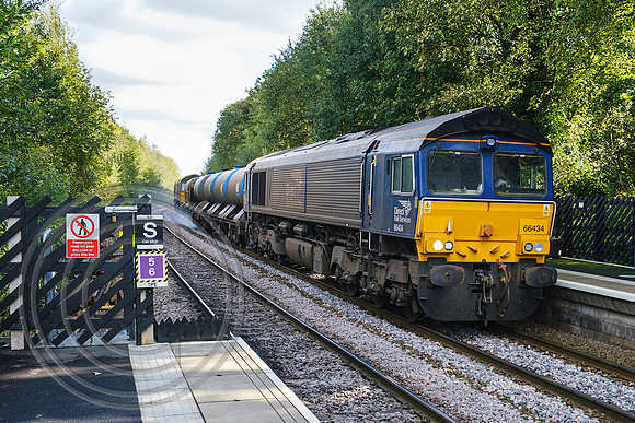 66434 + 66426 3S14 Brighouse 15102021 - DSCF8021