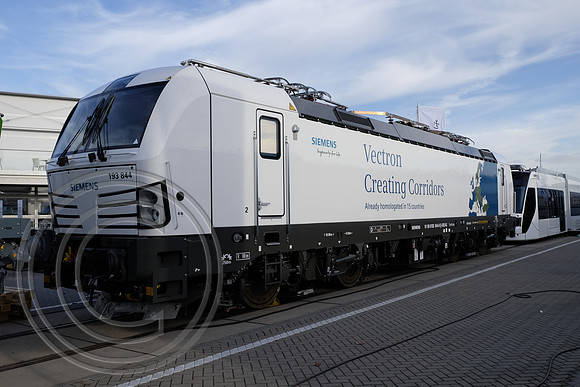 193 844 Siemens Vectron InnoTrans 19092016 DSF3820