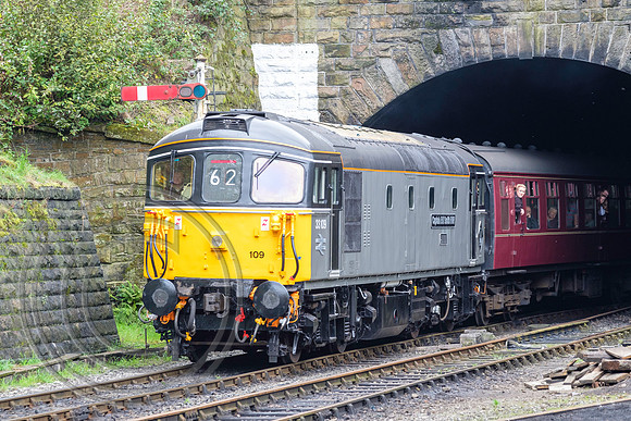 33109 1J63 Bury EL Tunnel 23092017 - DSCF0281