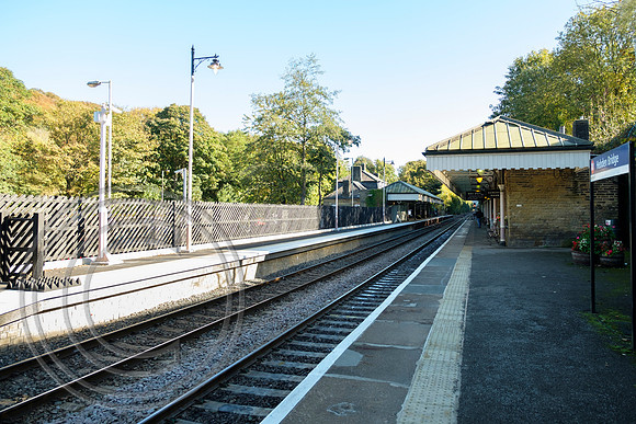 Platform extension Hebden Bridge 18102018 - DSCF6853