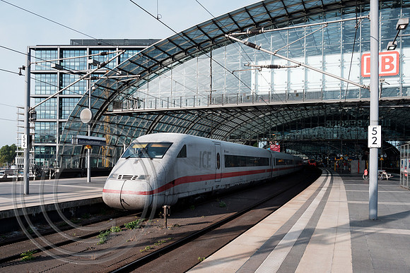 ICE Berlin Hbf 20092018 - DSCF1068