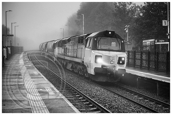 70812 6C81 Deighton 08112020 B&W Sfx - DSCF6408