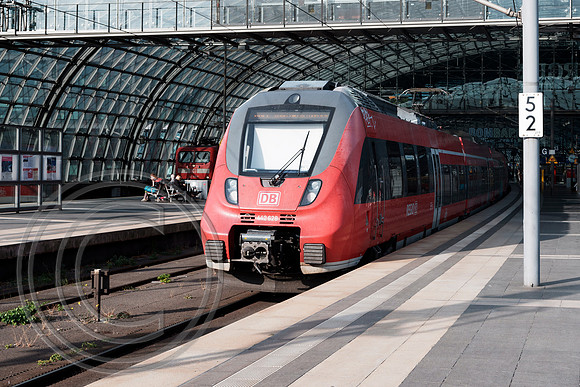 442 628 Berlin Hbf 20092018 - DSCF1075