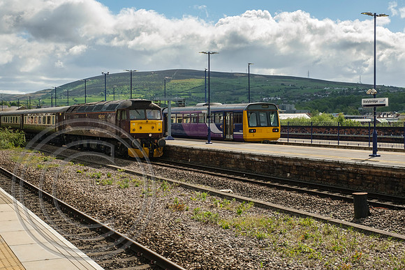 47854 1Z58 + 142029 2J45 Stalybridge 04052019 - DSCF2640