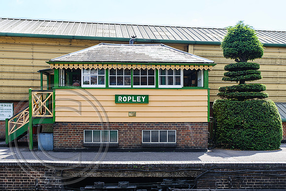 Ropley Signal Box 11072025 - DSCF3785