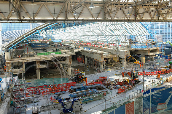 Construction of new platforms 20-24 15032017 - DSCF6477