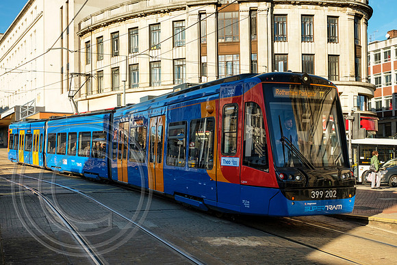399202 2A34 Fitzalan Square Tram Train Launch 25102018 - DSCF7129