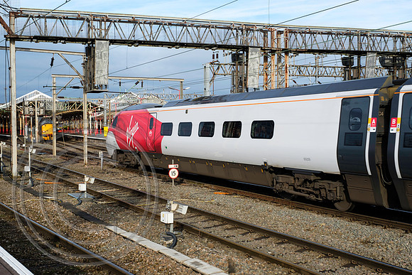 390009 9S55 Crewe 14112017 - DSCF0771