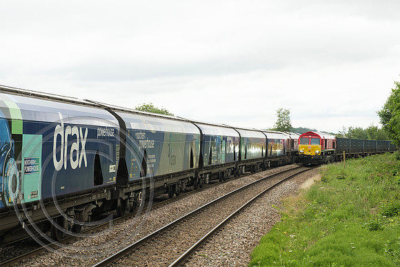 66779 6E09 + 66652 6M16 Brighouse 03062024 - DSCF0482