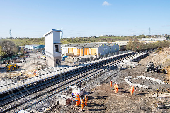 Low Moor Station Construction 19042016 2