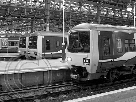 323236 Manchester Piccadilly 15022010 - DSCN1419