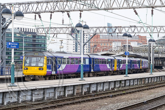 142032 1U01 Manchester Piccadilly 01042016