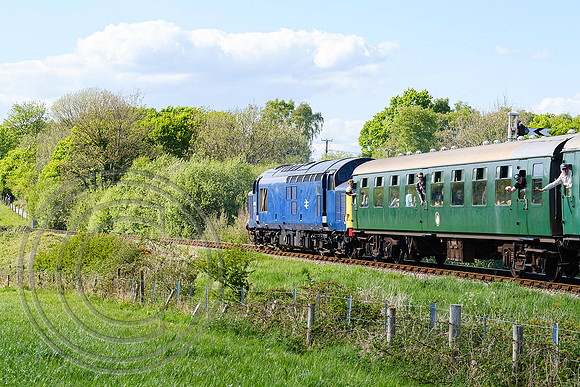 37067 1R15 Corfe Crossing 07052022 - DSCF4503