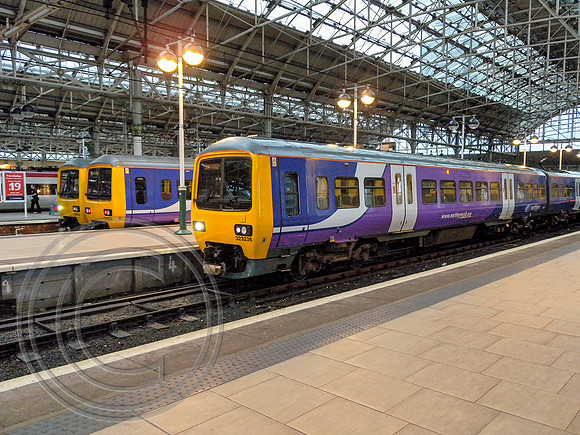 323224 + 323234 + 323236 Manchester Piccadilly 15022010 - DSCN1421