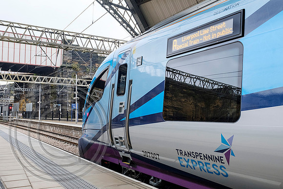 397007 5M83 Liverpool Lime Street 22112019  - DSCF7308