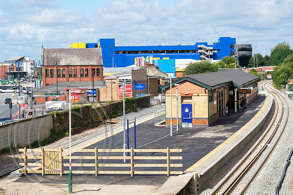 Ashton-under-Lyne railway station 31072017 - DSCF9542