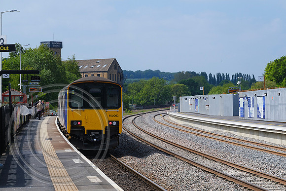 150003 2J66 Mirfield 14052025 - DSCF3377