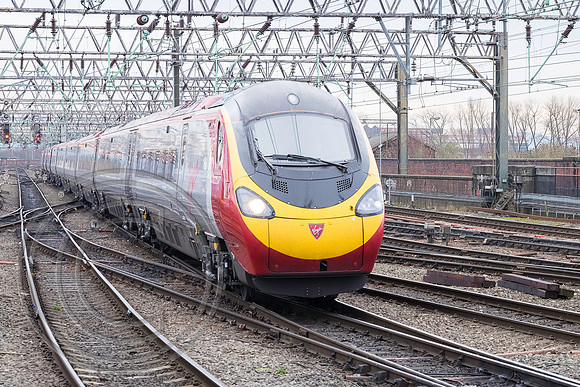 390009 1H06 Manchester Piccadilly 01042016