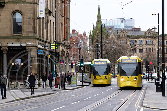 5866B - 3083 and 3108 pass along Cross Street 26022017