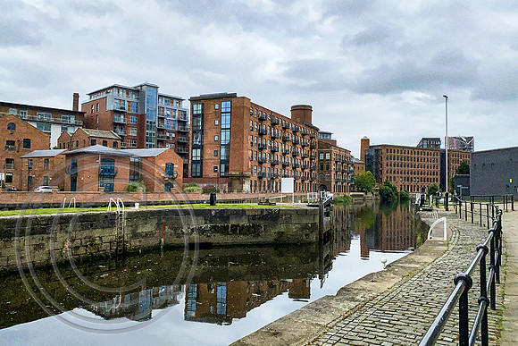River Aire Leeds 25092021 - IMG_6452