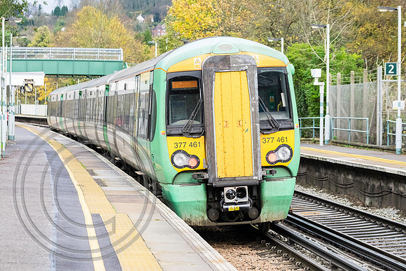 377461 2B46 Merstham 12112015