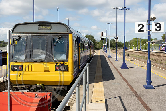 142029 2J45 Stalybridge 04052019 - DSCF2631