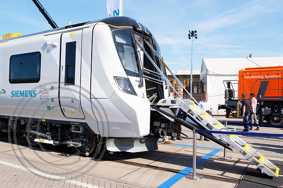 717017 evacuation steps Innotrans 18092018 - DSCF6195