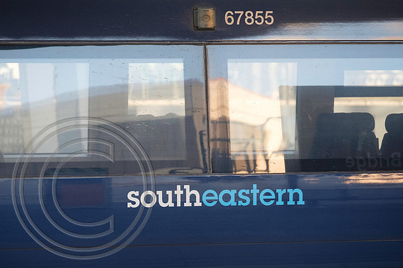 Southeastern bodyside branding London Bridge 15032017 - DSCF6454
