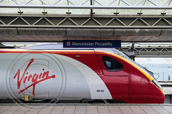 390001 1A32 Manchester Piccadilly 25112015