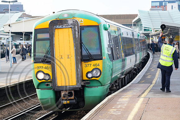 5647 - 377464 1C11 Clapham Jn 17022017