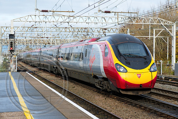 390125 1F14 Crewe 14112017 - DSCF0747