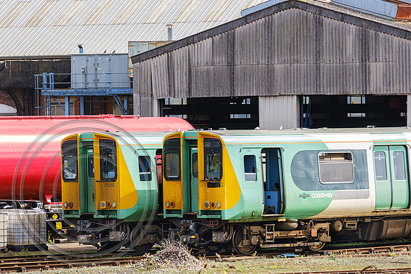 313215 + 313206 Eastleigh Arlington 25092023 - DSCF1598